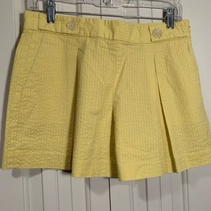 Seersucker pleated shorts